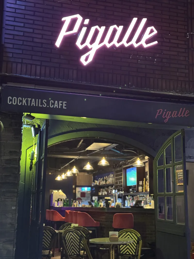 Pigalle Atmosphere